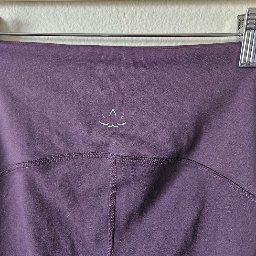 Beyond Yoga Powerbeyond Strive High Waist Midi Legging Purple Medium - Picture 3 of 8